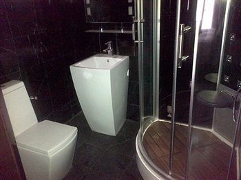 Quo Vadis Hotel Abuja Exteriör bild